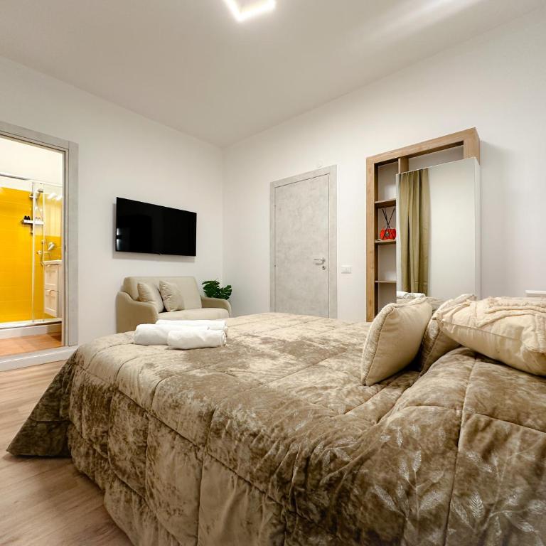 Colosseum Luxury Guest House - Camera Tripla con Bagno Privato - 13