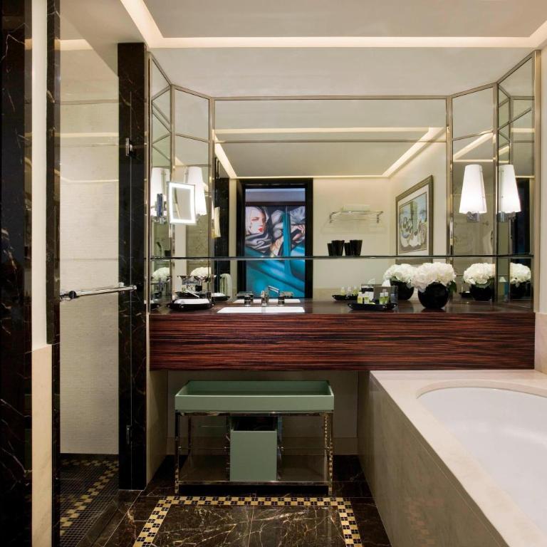 Prince de Galles, un hôtel Luxury Collection, Paris - Chambre 1 Lit Super King-Size Deluxe Art Déco - 2
