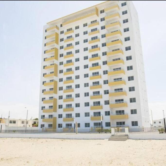 Dpto Con Vista al Mar UrbAltamar II Via a Data - Apartamento de 3 dormitorios - 22