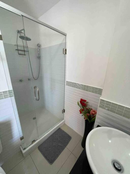 Dpto Con Vista al Mar UrbAltamar II Via a Data - Apartamento de 3 dormitorios - 9