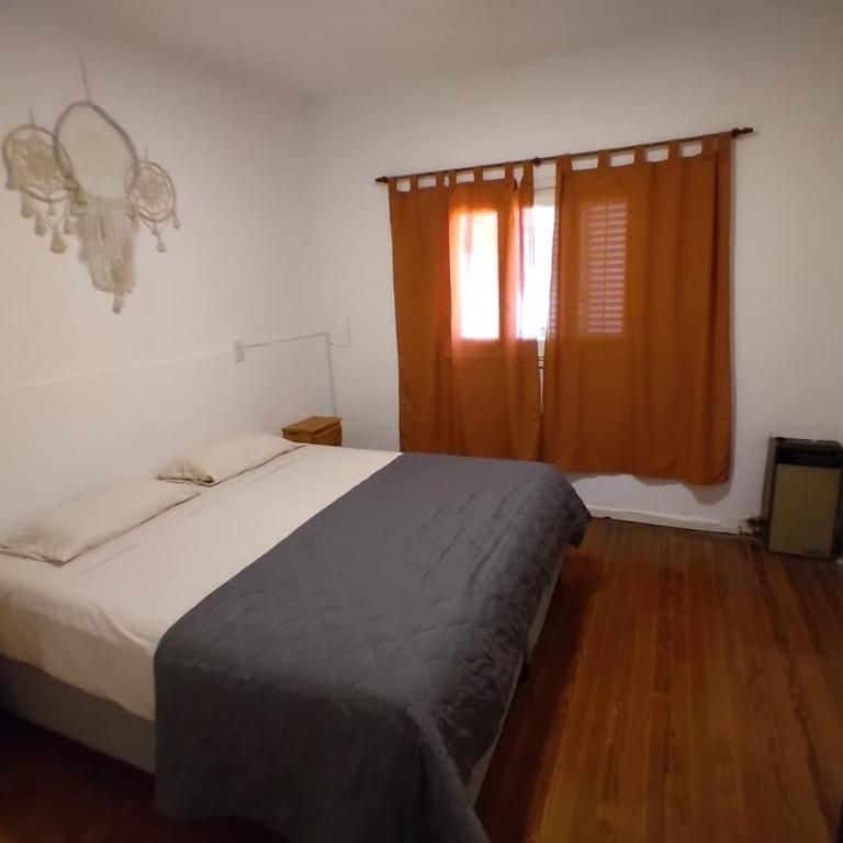 Cálida Casa - 2 Hab - centro MG -15 min Ezeiza - Casa de 2 dormitorios - 9