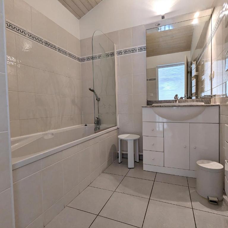 Duplex T3 lumineux avec balcon, parking et WIFI à Arcachon - FR-1-420-140 - Appartement - 12