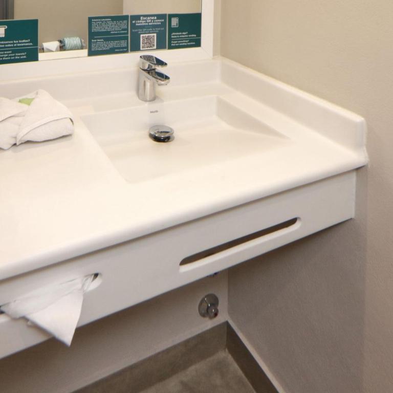 City Express Junior by Marriott Tijuana Otay - Queen Room - 9