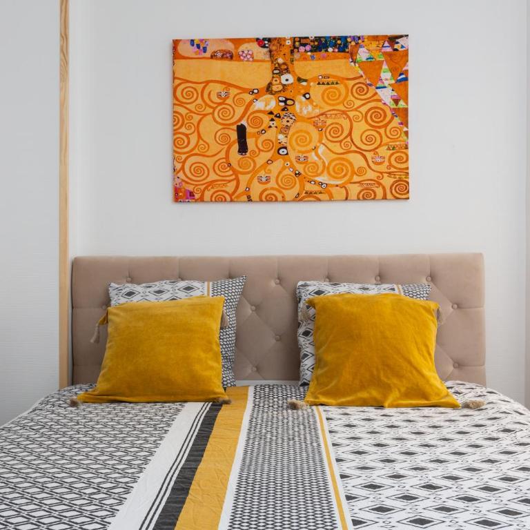 Deluxe studio tout équipé - hyper centre historique - One-Bedroom Apartment - 2