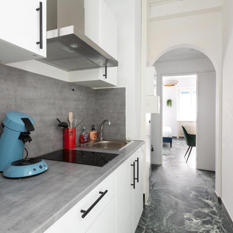 Deluxe studio tout équipé - hyper centre historique - One-Bedroom Apartment - 7