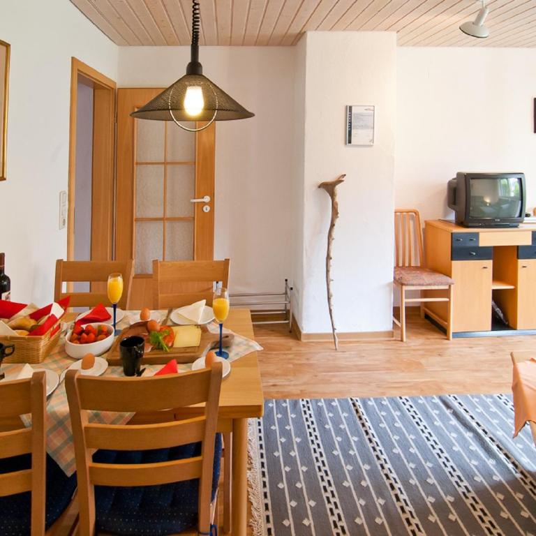 Landhaus am Kienberg - Apartment mit Terrasse 2A - 2