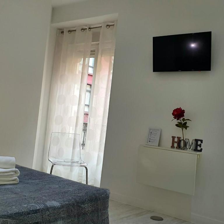 Hostal Met Madrid - Superior Double Room - 10