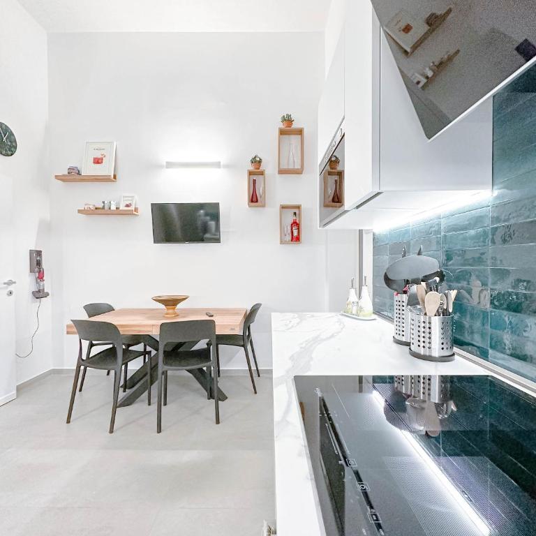 Le Palazzine Accomodations - Loft Esclusivo Centrale - 3bedr - Parking - Giardino - Two-Bedroom House - 50