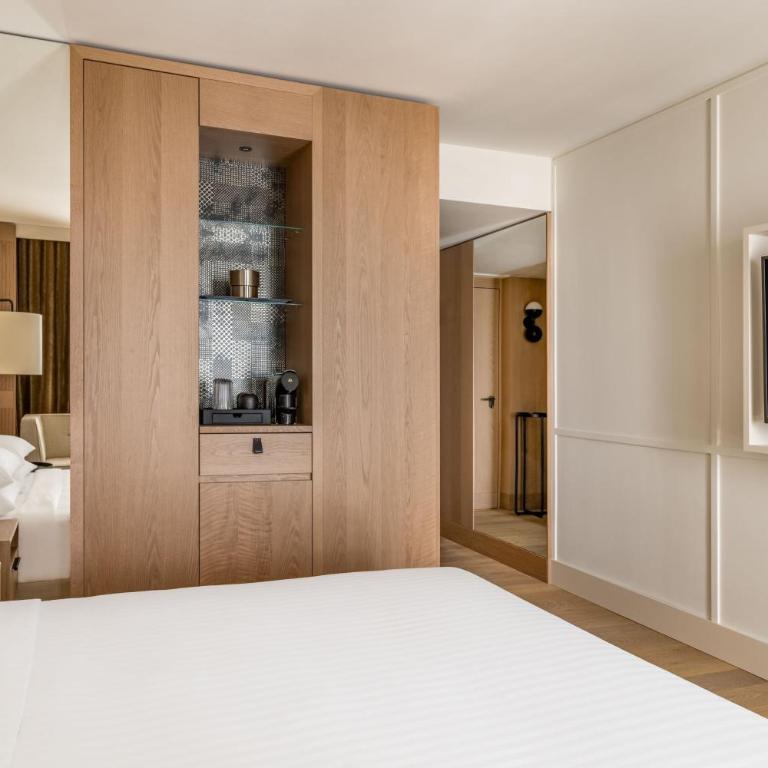 Munich Marriott Hotel City West - Executive Zimmer mit Kingsize-Bett - Zugang zur Club Lounge - 1