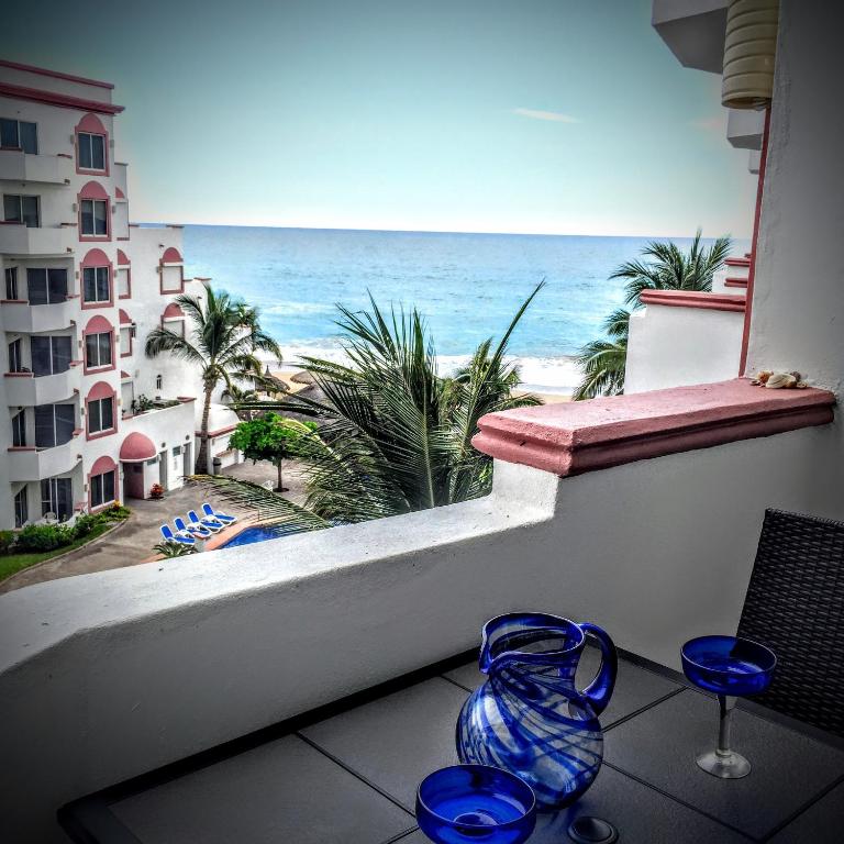 Maz4you Beachfront Condo - Two-Bedroom Apartment - 50