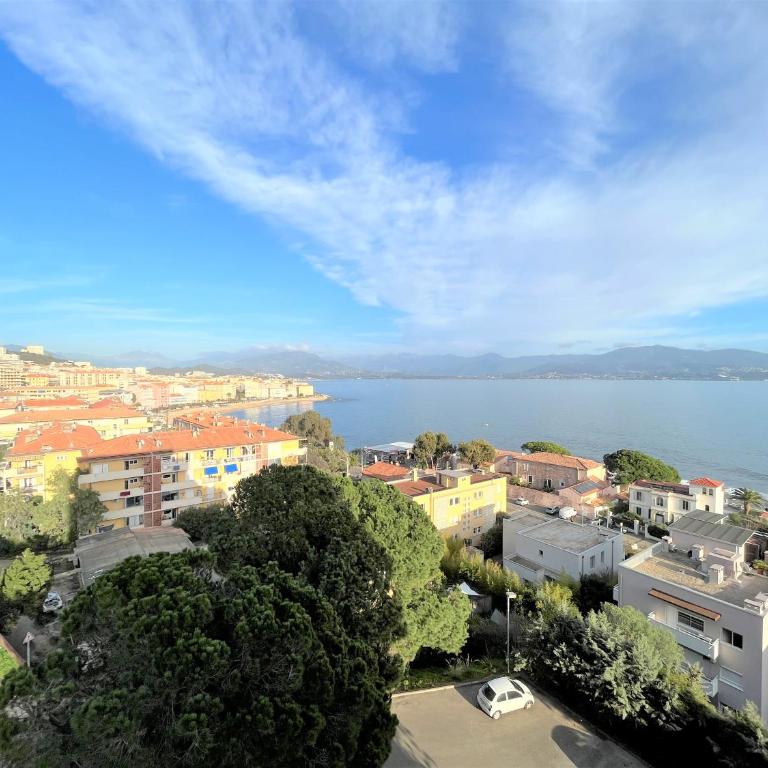 Appartement vue mer Carmino Ajaccio - Appartement - Vue sur Mer - 13