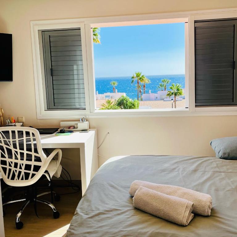 Luxury Villa with sea view, private jacuzzi & heated pool - Villa - 43