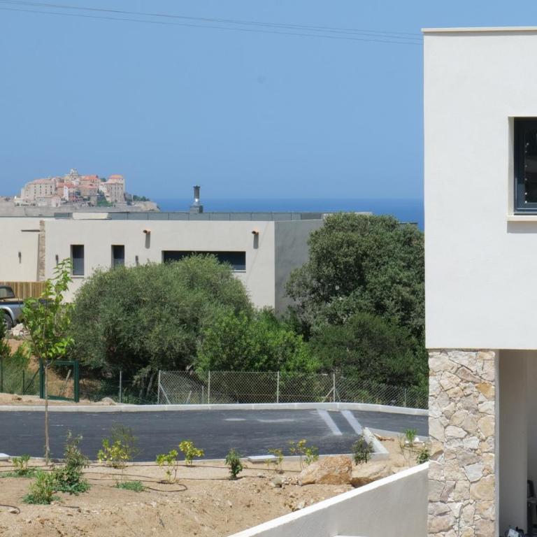 T3 pour 6 dans résidence neuve avec piscine - Two-Bedroom Apartment - 3