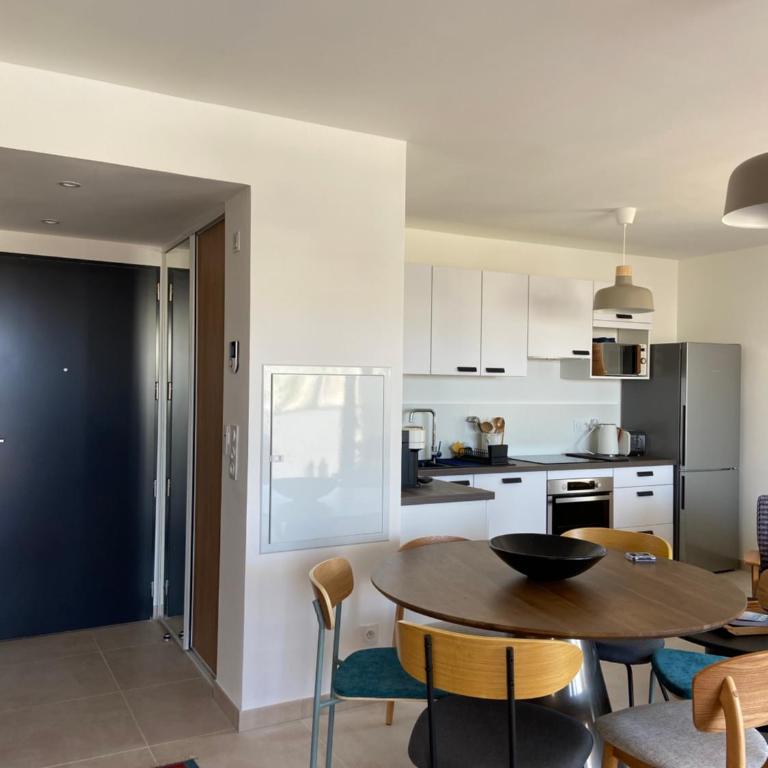 T3 pour 6 dans résidence neuve avec piscine - Two-Bedroom Apartment - 13
