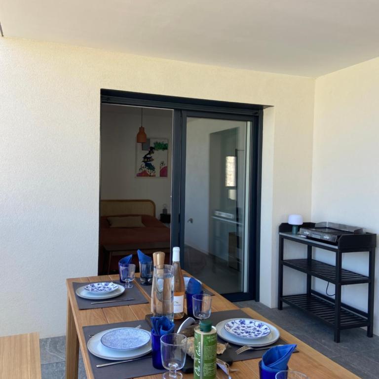 T3 pour 6 dans résidence neuve avec piscine - Two-Bedroom Apartment - 10