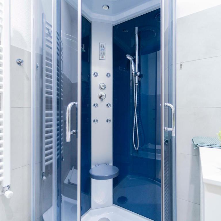 307 - Casa Sara, 5 minuti di auto dal Mare e dal centro di Sestri, con PARCHEGGIO PRIVATO - Appartamento con 1 Camera da Letto - 17