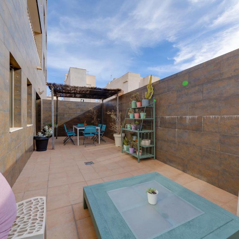Mi Patio - Three-Bedroom Apartment - 32
