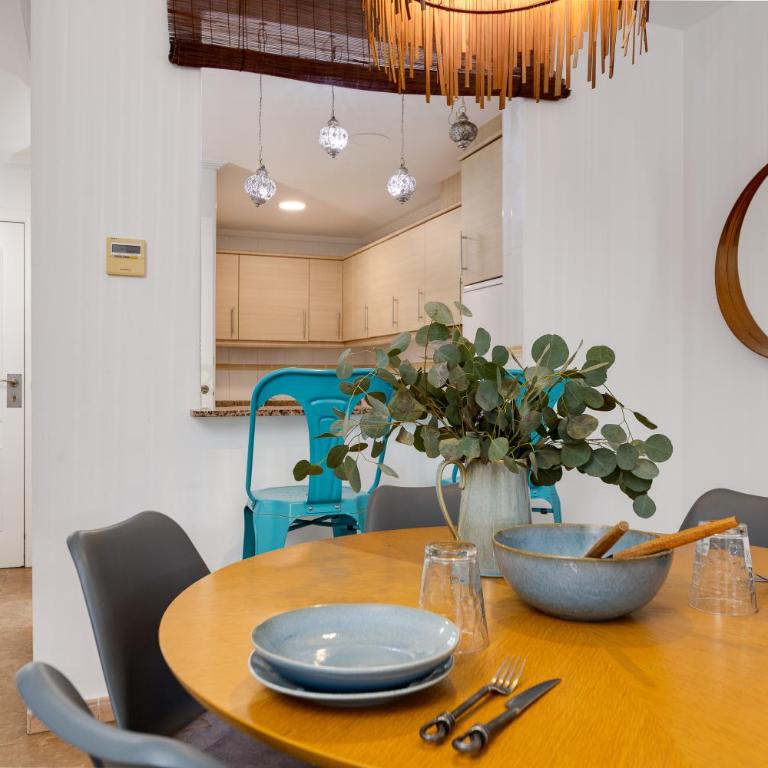 Mi Patio - Three-Bedroom Apartment - 11