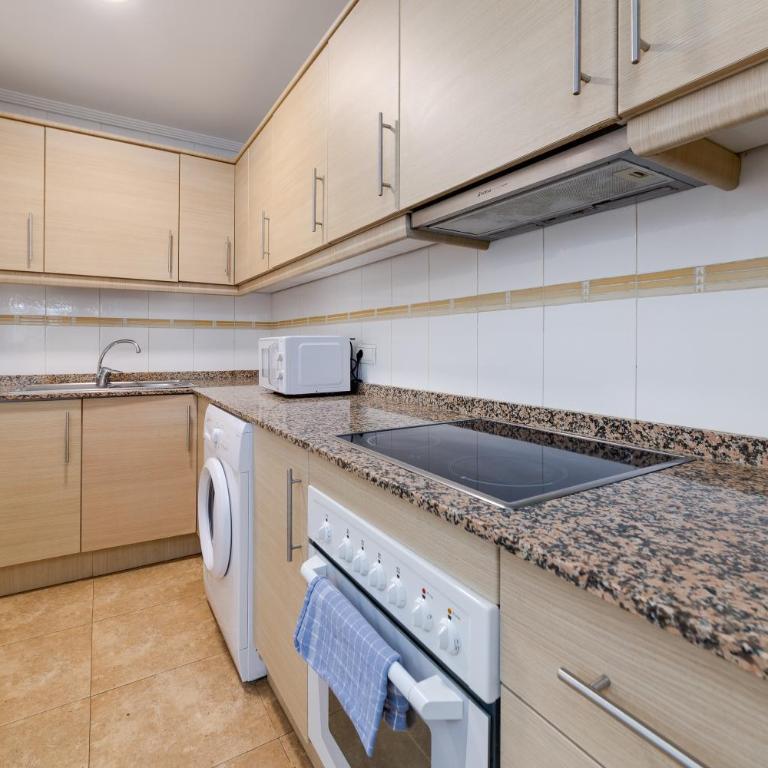 Mi Patio - Three-Bedroom Apartment - 19