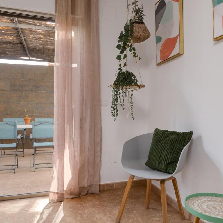 Mi Patio - Three-Bedroom Apartment - 30