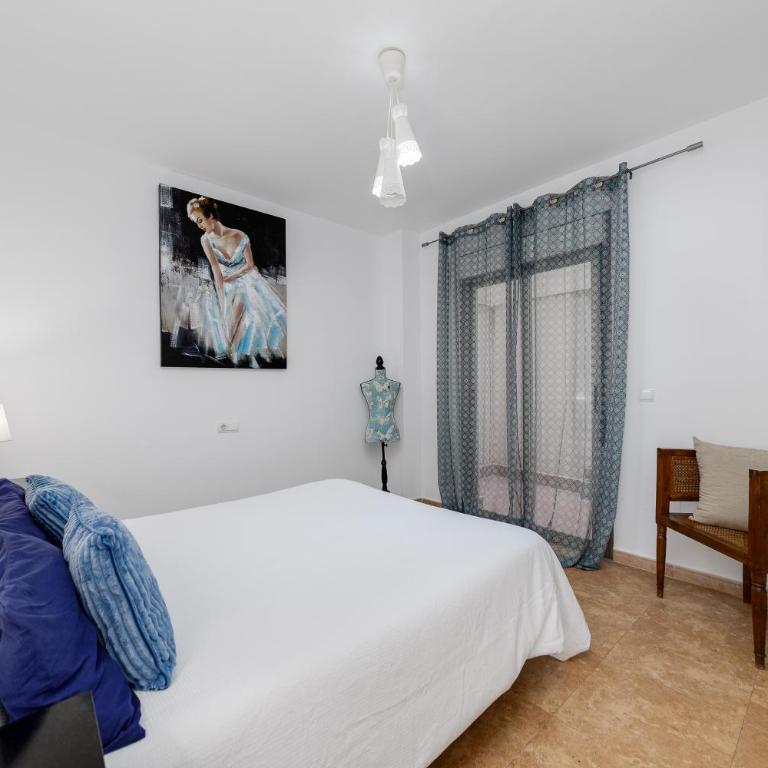 Mi Patio - Three-Bedroom Apartment - 50
