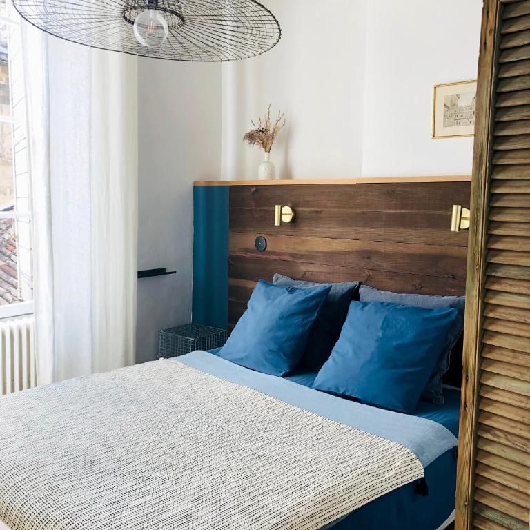 La bohème place aux herbes - Appartement 1 Chambre - 9