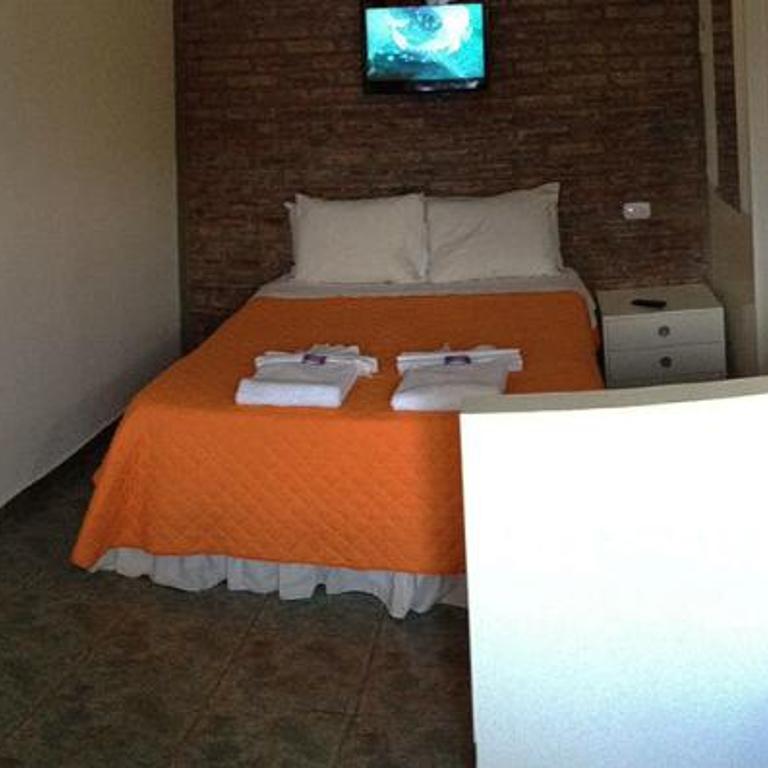 Tinajas del Lago Bungalows Apart - Estudio con vistas al jardín - 15