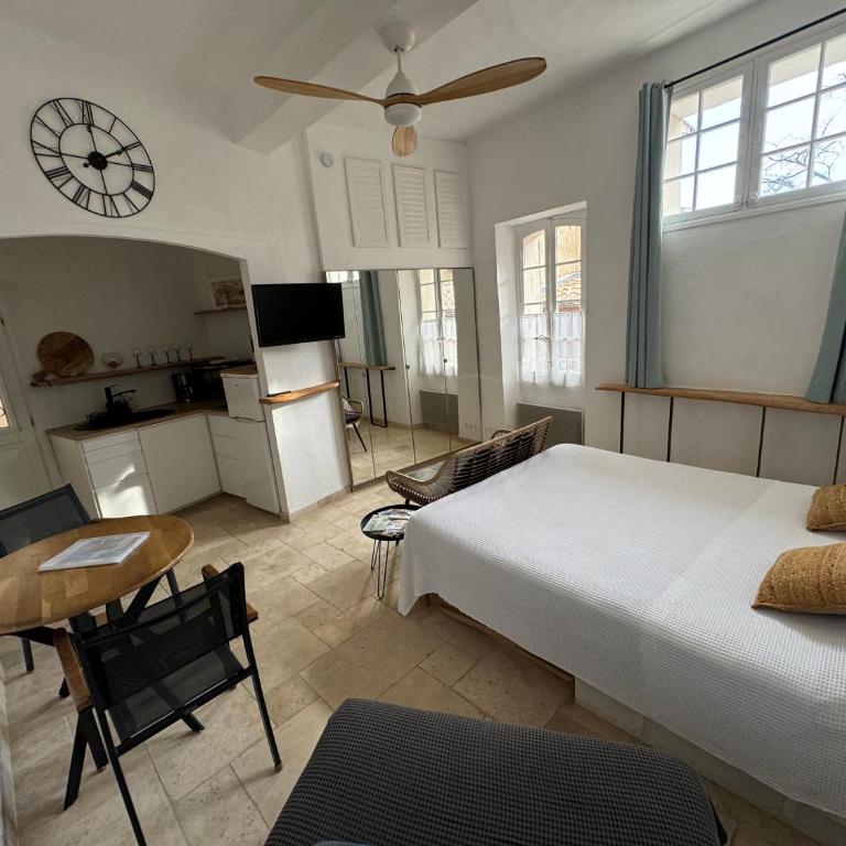 Studio 3 pers coeur de village Bormes les Mimosas - Queen Studio - 2