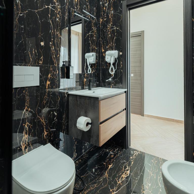 B&B Mirò Luxury aeroporto capodichino Napoli - Deluxe Triple Room - 5