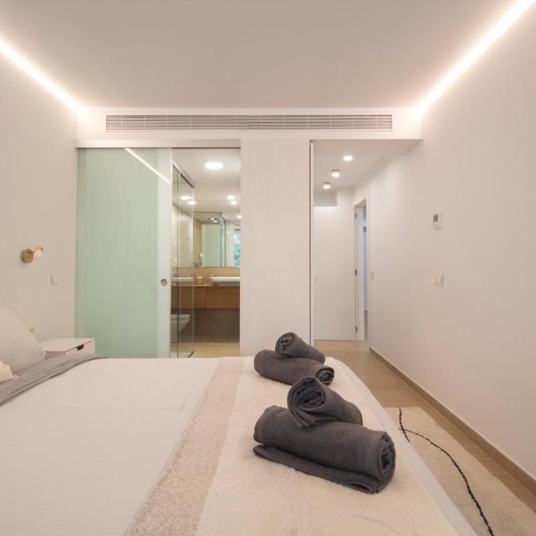 Sea View Apartment Near The Beach - Two-Bedroom Apartment - 16