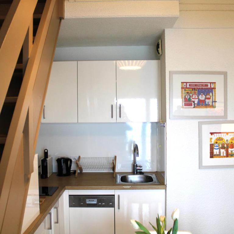 Duplex vue Océan- Piscine-Plage à pied - Two-Bedroom Apartment - 12