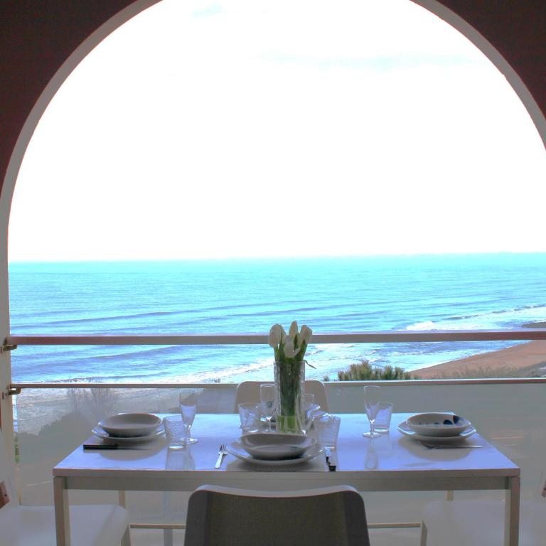 Duplex vue Océan- Piscine-Plage à pied - Two-Bedroom Apartment - 1
