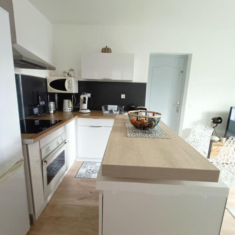 Appartement design avec piscine - Appartement 1 Chambre - 12