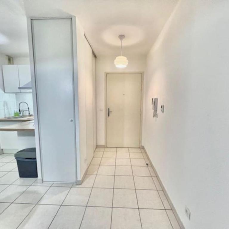 Appartement T2 centre ville, balcon - Appartement 1 Chambre - 7