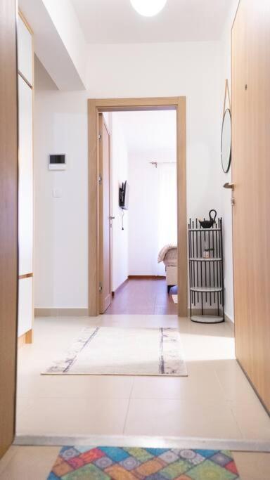 Ana Lux Master apartament - One-Bedroom Apartment - 9