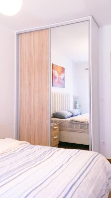 Ana Lux Master apartament - One-Bedroom Apartment - 14