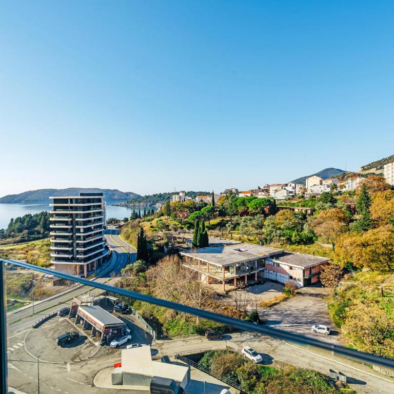 Skyline Apartments by In Property - Apartment - 14