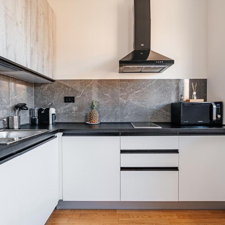Skyline Apartments by In Property - Apartment - 21