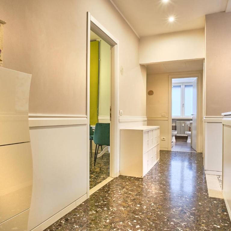 La Voliera - Double Room with Private Bathroom - 8
