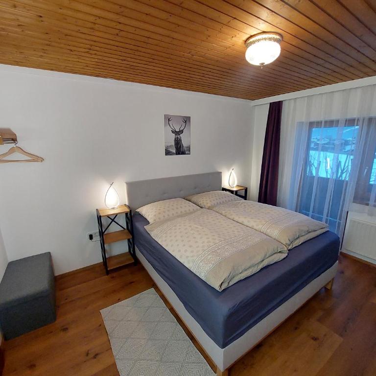 Stony Sea Apartments - Apartment with Balcony - 16