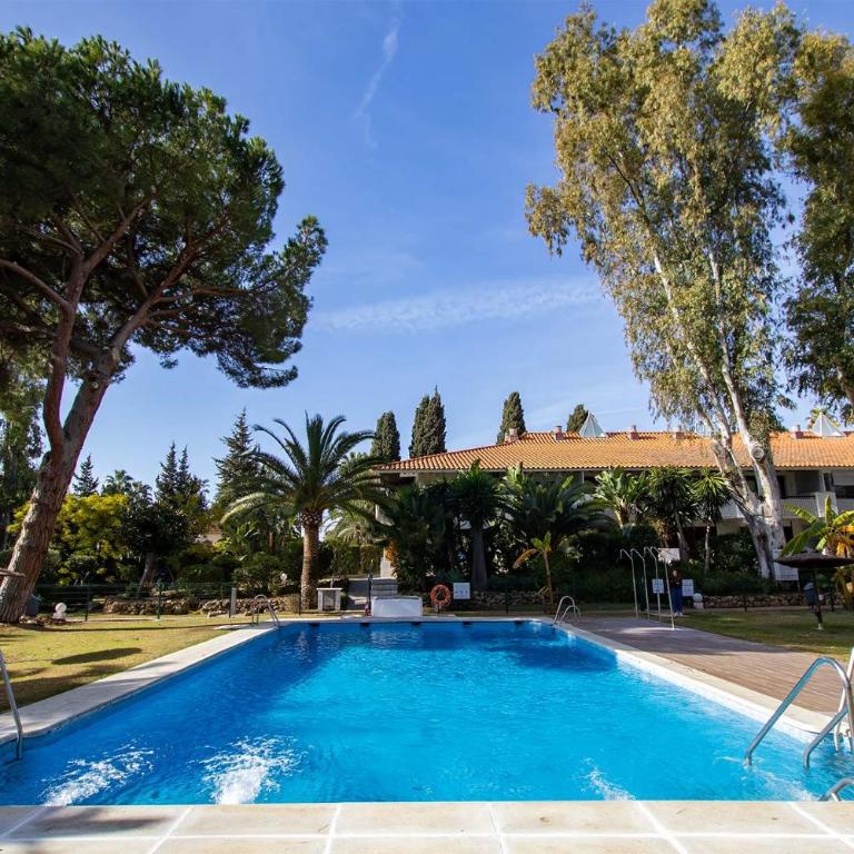 Puerto Banús - Modern apartment 5 minutes from the beach - One-Bedroom Apartment - 9