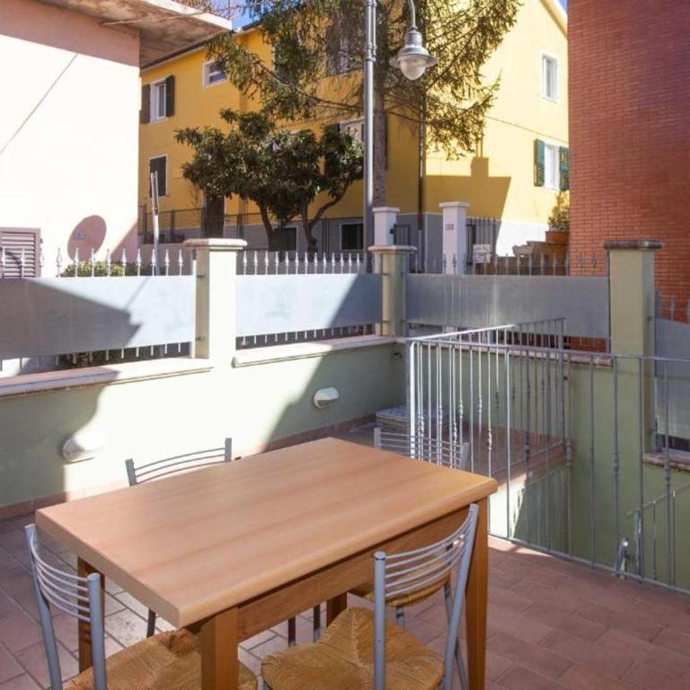 N032 - Numana, trilocale con terrazzo vicino al centro - Two-Bedroom Apartment - 2