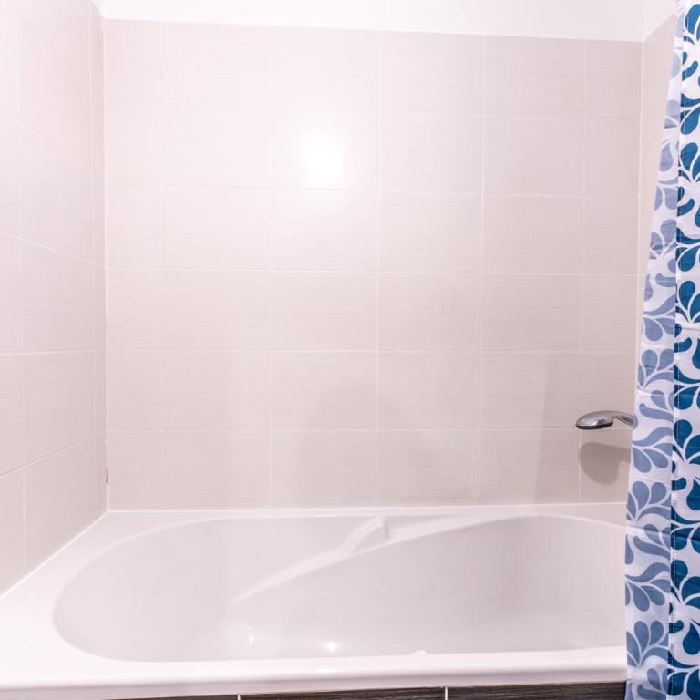 Le 35 Jean-Jaurès F3 avec garage - Appartamento con 1 Camera da Letto - 25
