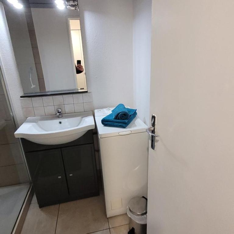 Grand studio confortable jusqu'à 4 personnes - Appartement - 25