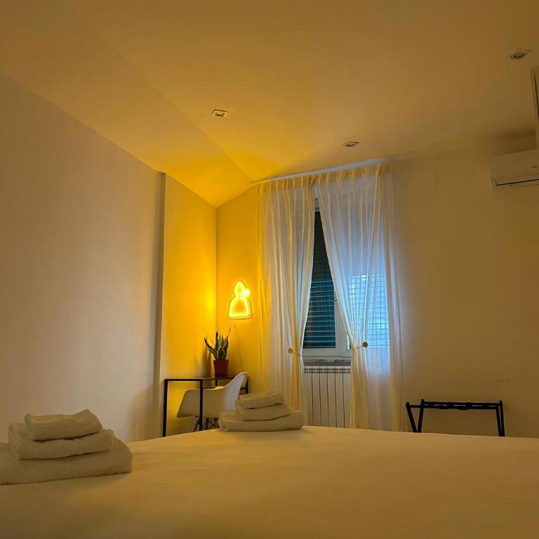 O'Tuocc a Chiaia - Appartamento con 2 Camere da Letto - 3