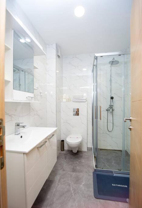 Comfort apartment Becici by In Property - One-Bedroom Apartment - 15