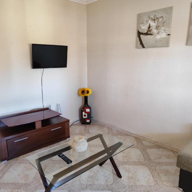 LA CASA DE PIEDRA - Three-Bedroom House - 12