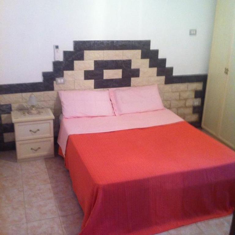 Casa Olbia - Appartamento con 1 Camera da Letto e Cortile - 1