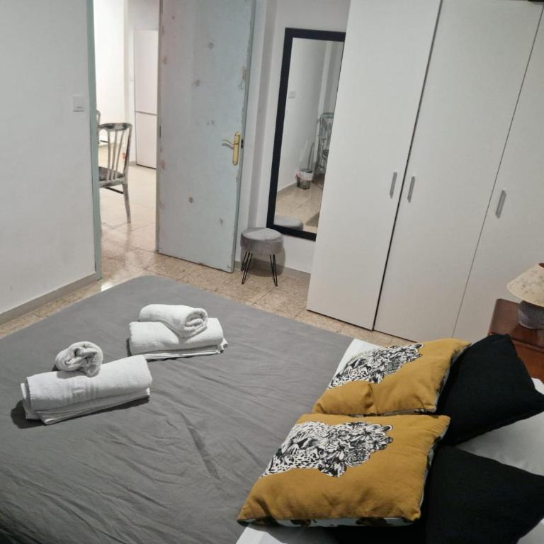 ALCOY-DENIA - Three-Bedroom Apartment - 11