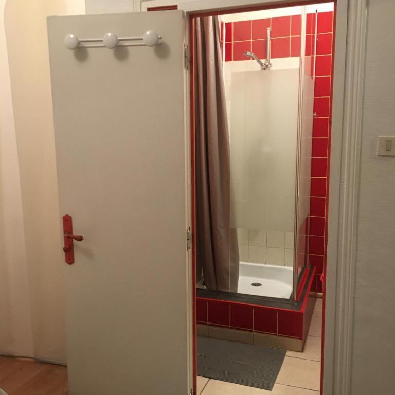 Appart sympa Nimes centre - Apartment - 10